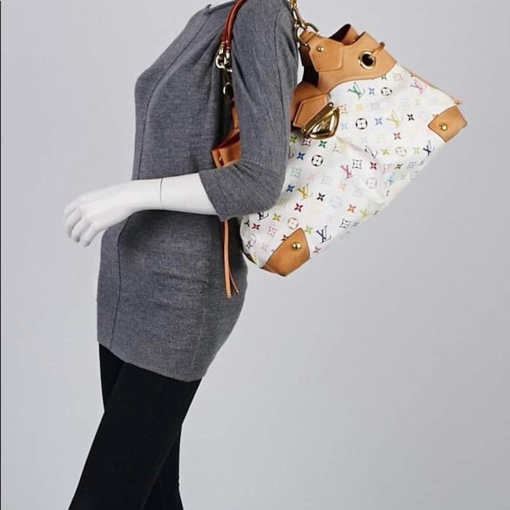 Authentic Louis Vuitton Ursula Multico Blanc